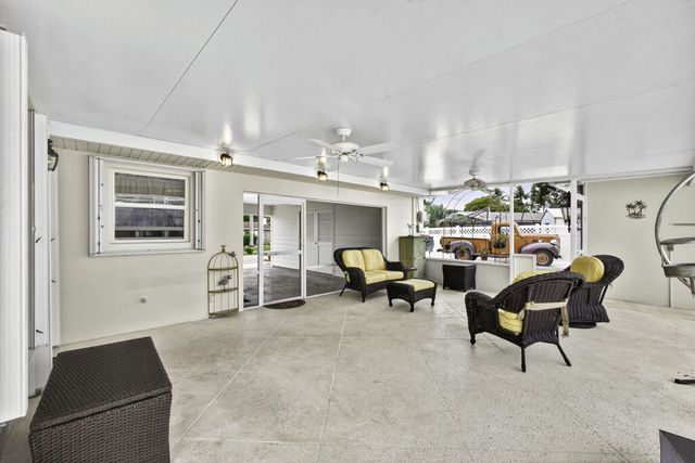 1610 Crest Drive, Lake Worth, FL 33461