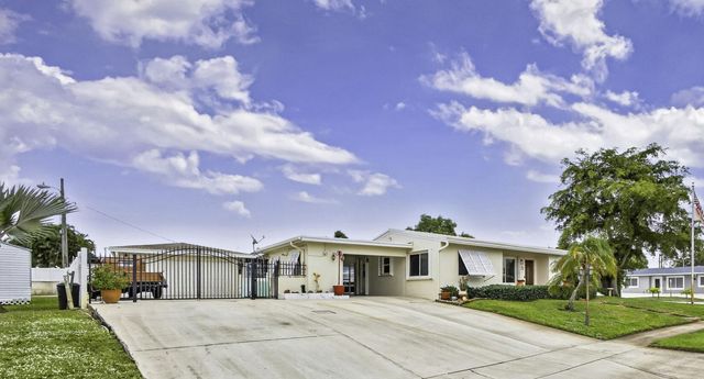 1610 Crest Drive, Lake Worth, FL 33461