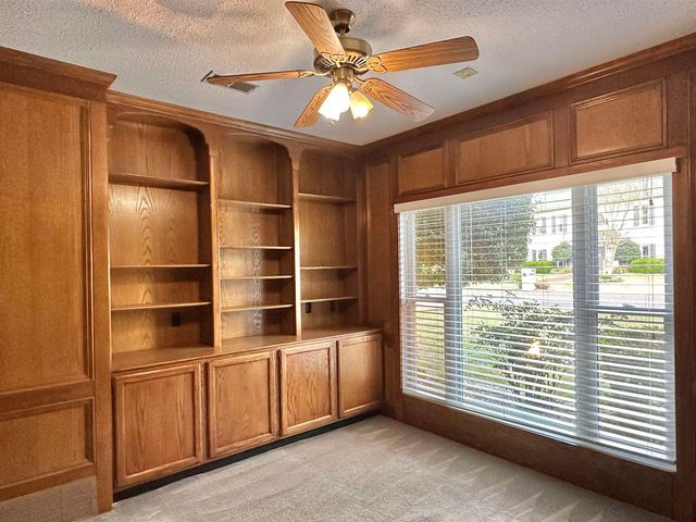 2247 OTTERBURN LN, Germantown, TN 38139