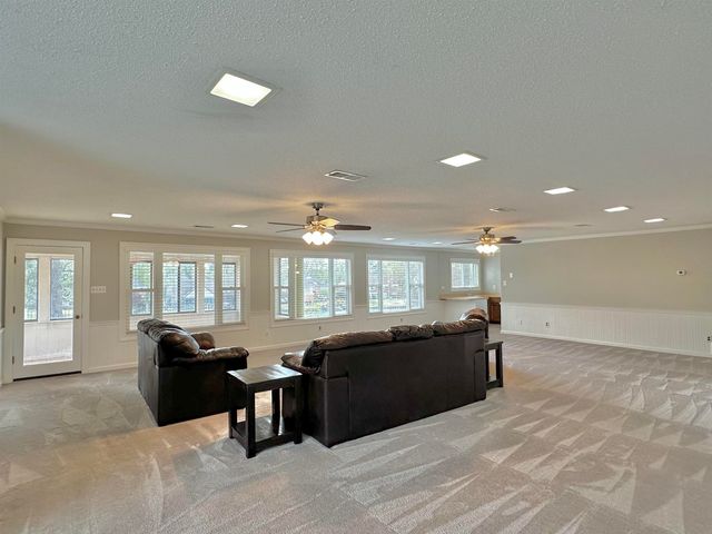 2247 OTTERBURN LN, Germantown, TN 38139