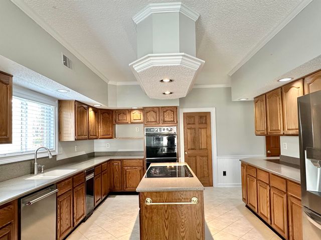 2247 OTTERBURN LN, Germantown, TN 38139