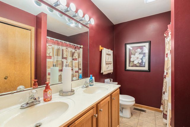 6355 Meadowridge, Portage, IN 46368