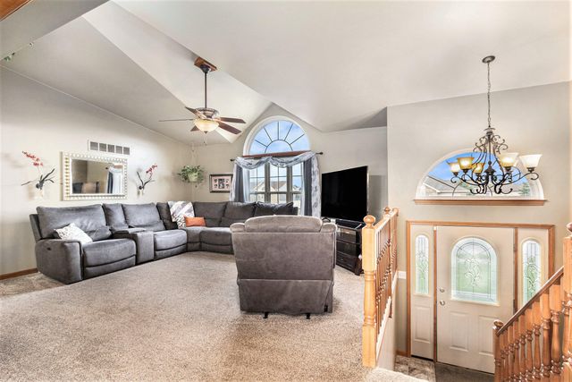 6355 Meadowridge, Portage, IN 46368