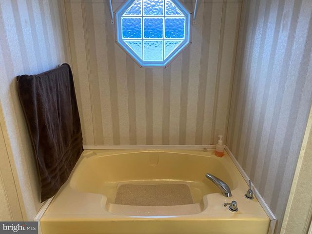 142 MILL POND CIR, Seaford, DE 19973