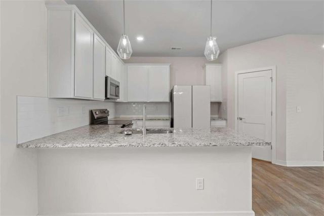 336 Wandering Brook Drive, Mcdonough, GA 30253