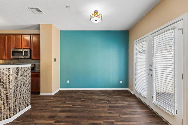 700 Mandarin Flyway WAY 1604, Cedar Park, TX 78613