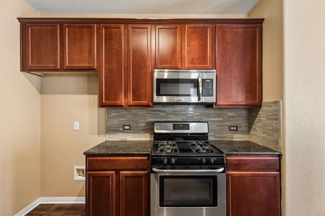 700 Mandarin Flyway WAY 1604, Cedar Park, TX 78613