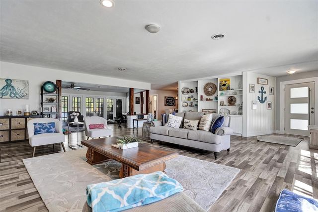 1325 MIDDLE RIVER Drive, Fort Lauderdale, FL 33304