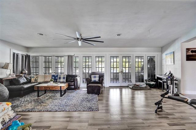 1325 MIDDLE RIVER Drive, Fort Lauderdale, FL 33304