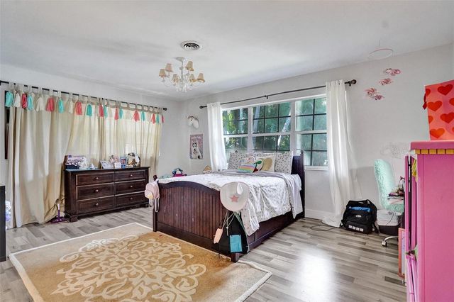 1325 MIDDLE RIVER Drive, Fort Lauderdale, FL 33304