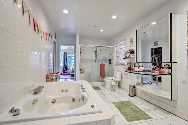 1325 MIDDLE RIVER Drive, Fort Lauderdale, FL 33304