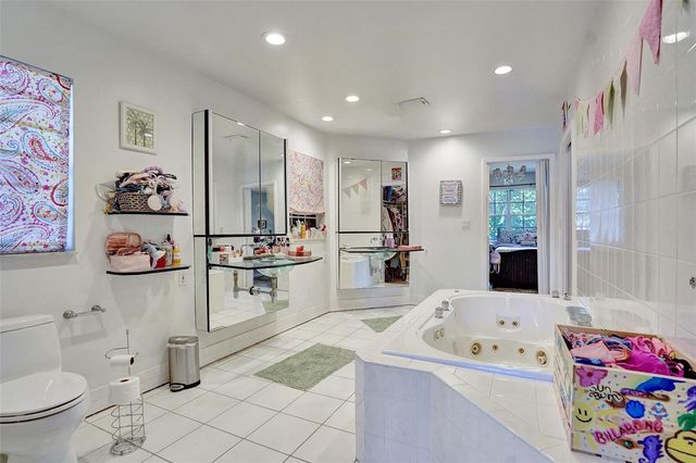 1325 MIDDLE RIVER Drive, Fort Lauderdale, FL 33304