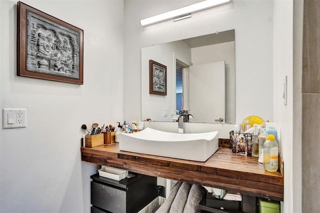1325 MIDDLE RIVER Drive, Fort Lauderdale, FL 33304