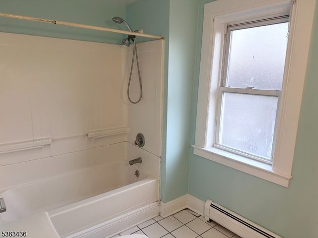 58 Prospect St, Dover Town, NJ 07801