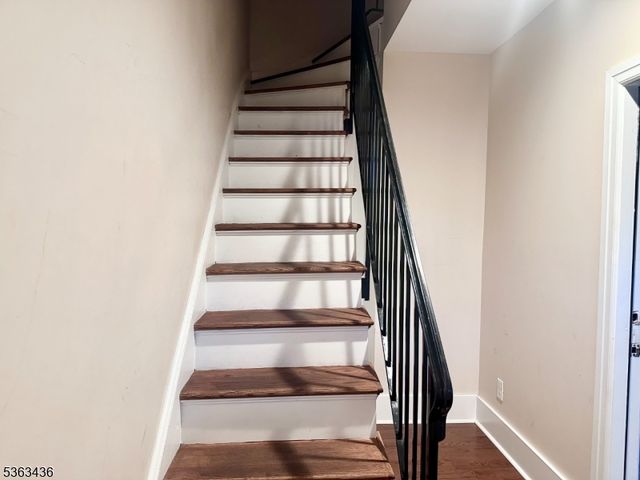 58 Prospect St, Dover Town, NJ 07801