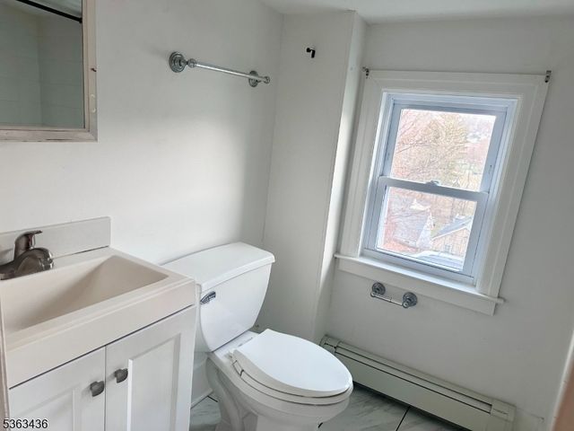 58 Prospect St, Dover Town, NJ 07801