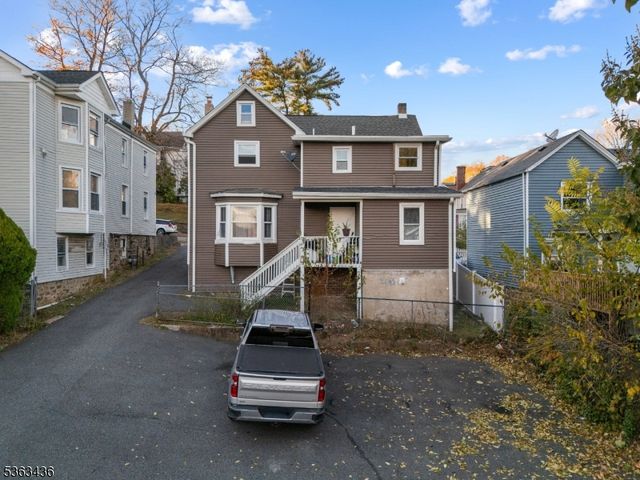 58 Prospect St, Dover Town, NJ 07801