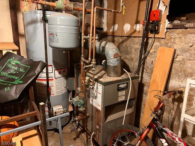 58 Prospect St, Dover Town, NJ 07801