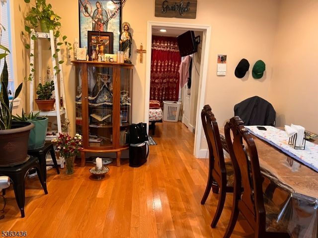 58 Prospect St, Dover Town, NJ 07801