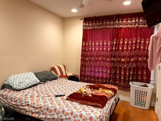 58 Prospect St, Dover Town, NJ 07801