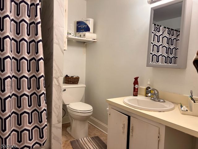 58 Prospect St, Dover Town, NJ 07801