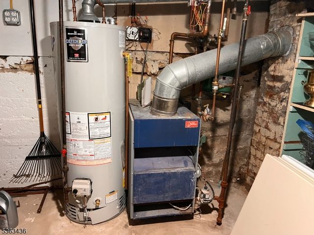 58 Prospect St, Dover Town, NJ 07801