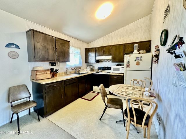 48 Georgetown Boulevard, Barnegat, NJ 08005