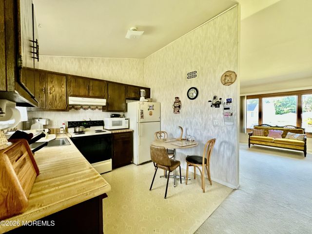 48 Georgetown Boulevard, Barnegat, NJ 08005