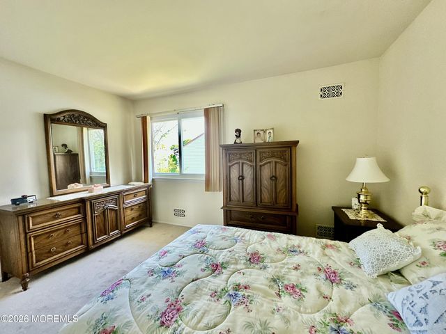 48 Georgetown Boulevard, Barnegat, NJ 08005