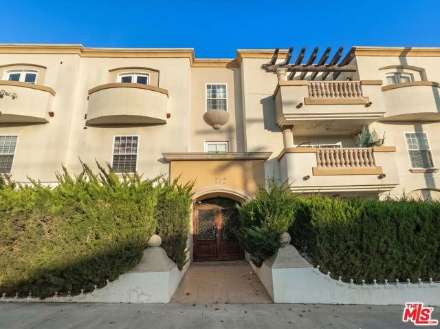 4832 Whitsett Avenue 203, Valley Village, CA 91607