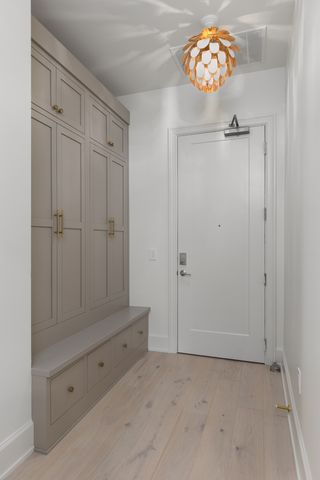 1212 Demonbreun St Apt 2802, Nashville, TN 37203