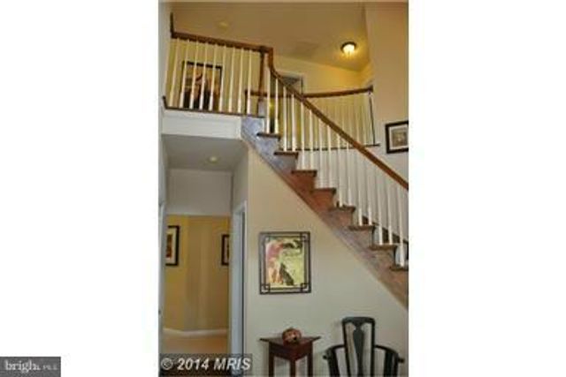 8513 CHASE GLEN CIR, Fairfax Station, VA 22039