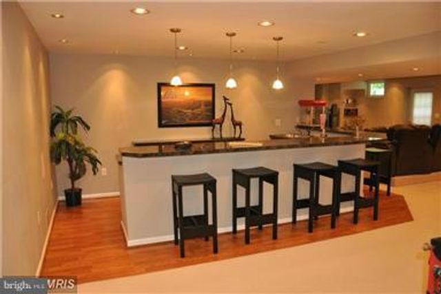 8513 CHASE GLEN CIR, Fairfax Station, VA 22039