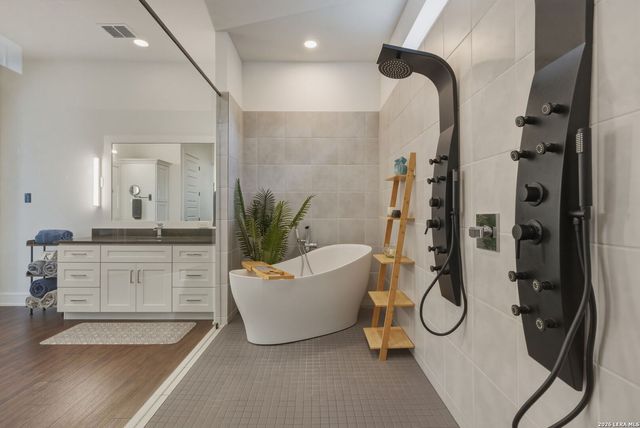 10018 Basilone Rdg, San Antonio, TX 78255