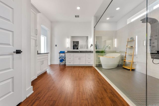 10018 Basilone Rdg, San Antonio, TX 78255