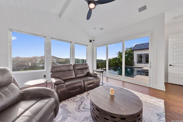 10018 Basilone Rdg, San Antonio, TX 78255