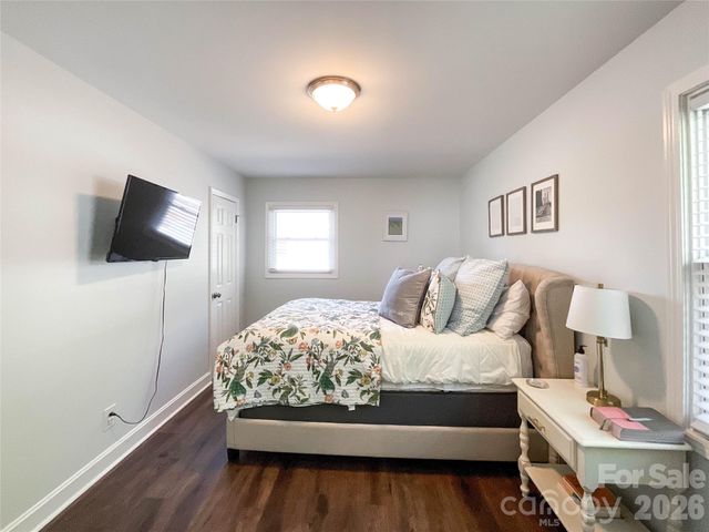 3827 Topsfield Road, Charlotte, NC 28211