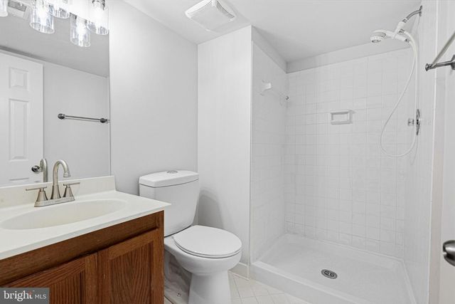 1102 BETTSTRAIL WAY, Rockville, MD 20854