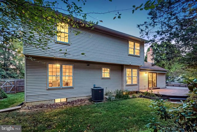 1102 BETTSTRAIL WAY, Rockville, MD 20854