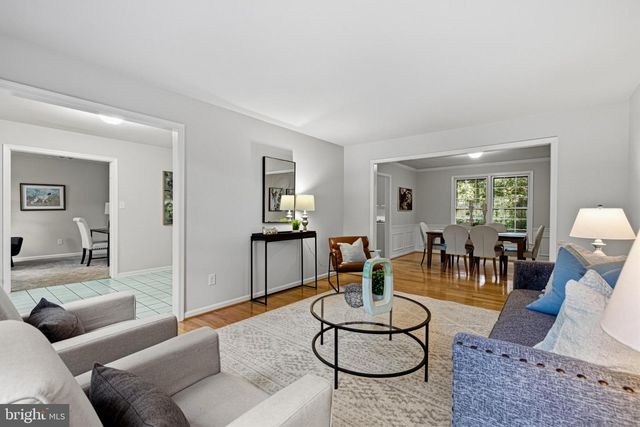 1102 BETTSTRAIL WAY, Rockville, MD 20854
