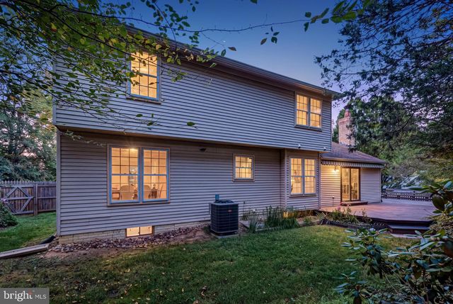 1102 BETTSTRAIL WAY, Rockville, MD 20854