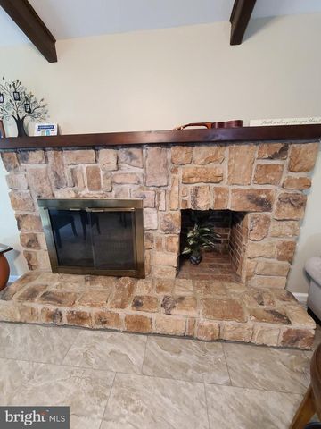 1105 JONATHAN LN, Marlton, NJ 08053