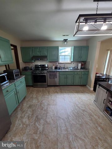 1105 JONATHAN LN, Marlton, NJ 08053