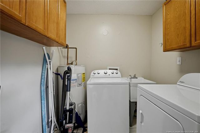 793 Bateman Court, Fayetteville, NC 28303