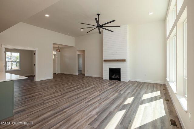 10060 E Vista Ridge Circle, Palmer, AK 99645