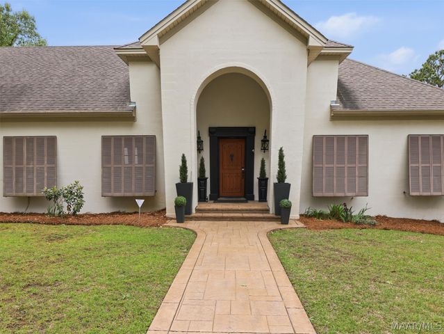 46 Lookout Ridge Road, Wetumpka, AL 36093