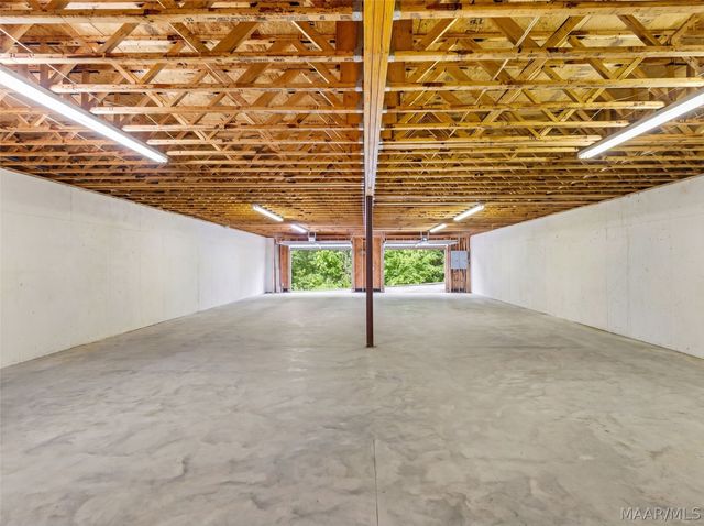 46 Lookout Ridge Road, Wetumpka, AL 36093