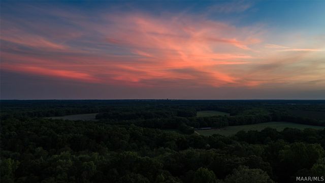 46 Lookout Ridge Road, Wetumpka, AL 36093