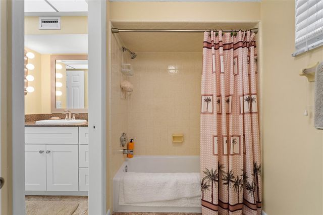 1 COLONY POINT DRIVE A19, Punta Gorda, FL 33950