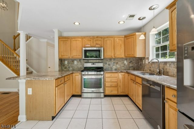 124 Constitution Way, Bernards Twp., NJ 07920